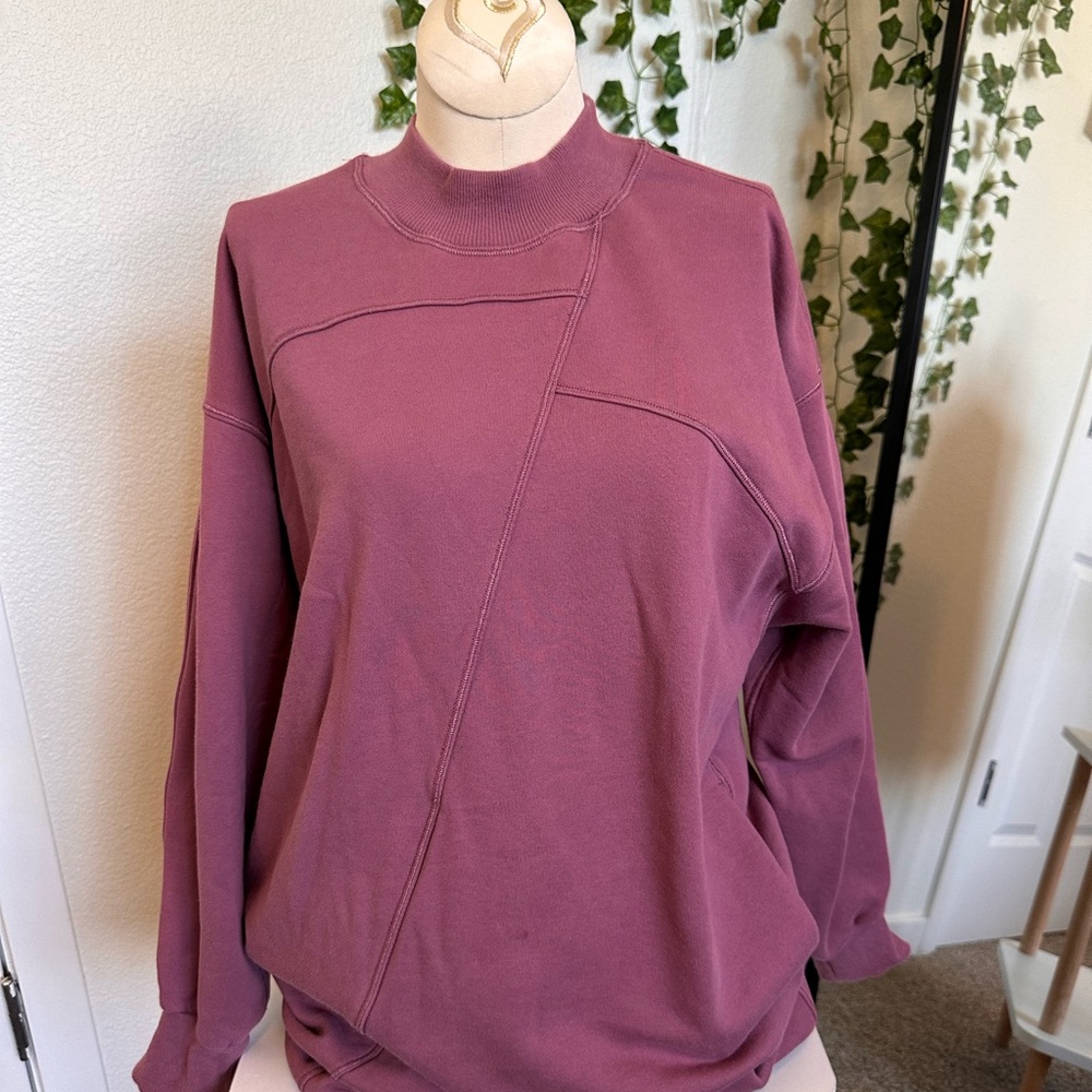 lululemon sweatshirt oversized size XS Broken Beats Plum athletic